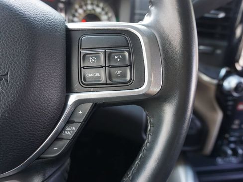 Used 2022 RAM 2500 Laramie AWD/4WD image 9