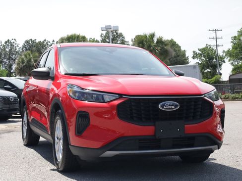 Used 2024 Ford Escape Active image 7