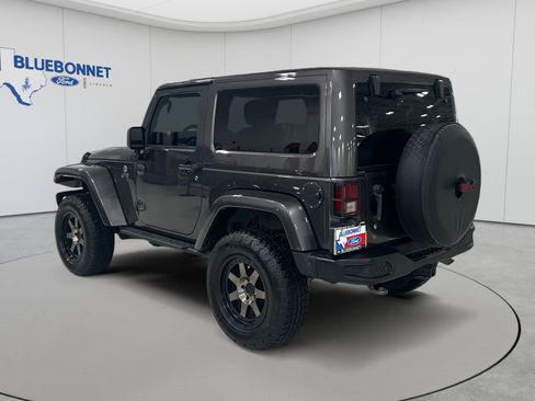 Used 2018 Jeep Wrangler Sport AWD/4WD image 7