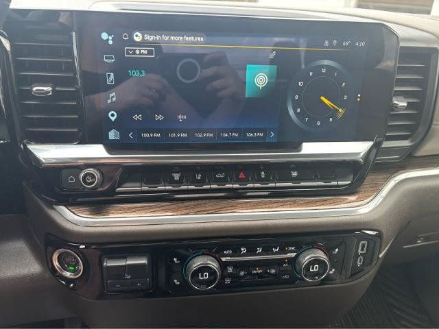 Used 2025 Chevrolet Silverado 2500 LT w/ Convenience Package AWD/4WD image 34