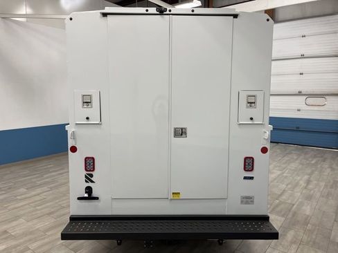 New 2025 Chevrolet Express 3500 Work Van w/ Power Convenience Package image 24