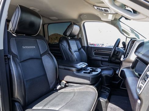 Used 2024 RAM 2500 Laramie AWD/4WD image 18