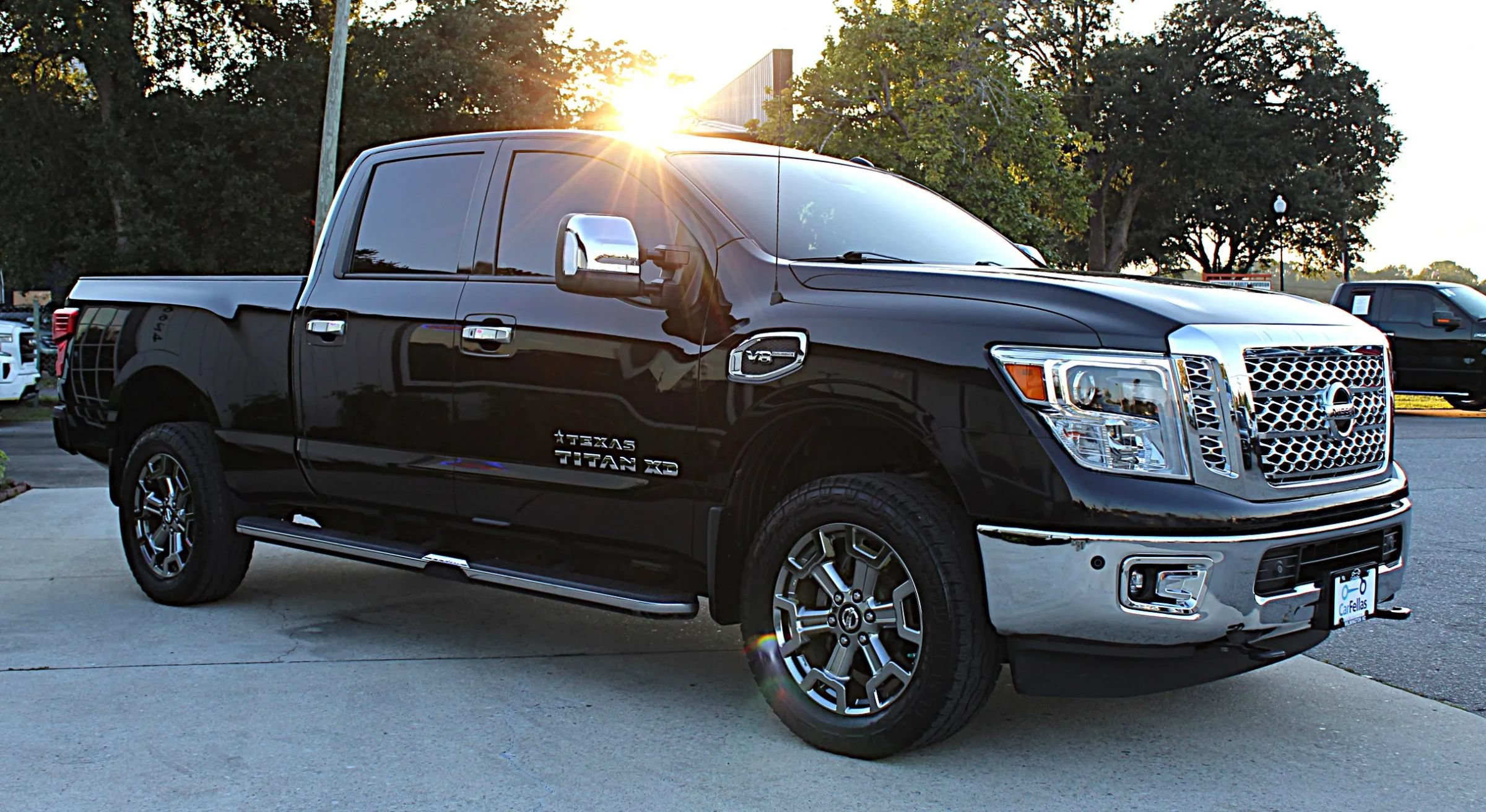 Used 2018 Nissan Titan SL w/ Texas Titan Edition AWD/4WD image 7