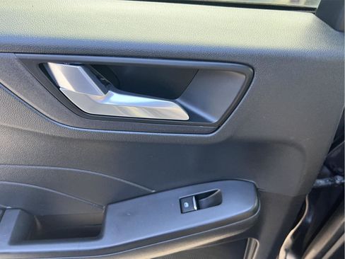 Used 2021 Ford Escape SEL image 18