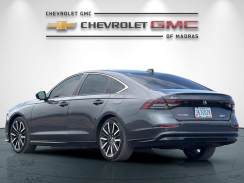 Used 2023 Honda Accord Touring image 5