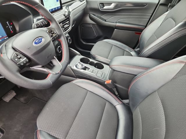 Used 2025 Ford Escape ST-Line FWD image 11