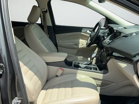 Used 2018 Ford Escape Titanium FWD image 22