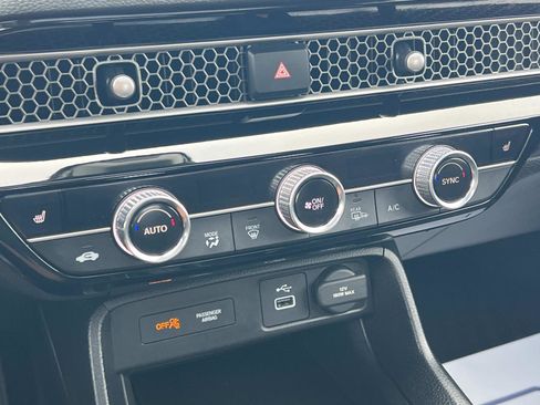 Certified 2024 Honda Civic EX image 14