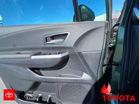 Certified 2025 Toyota Sienna XLE Woodland Edition AWD/4WD image 41