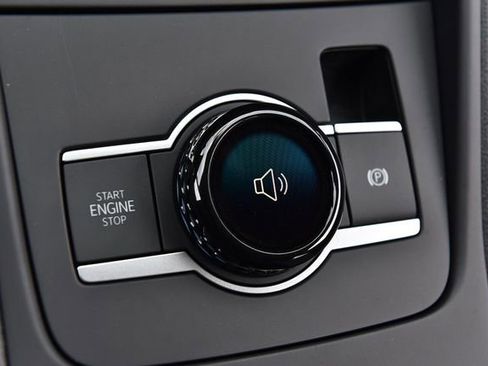 New 2026 Volkswagen Tiguan S image 16