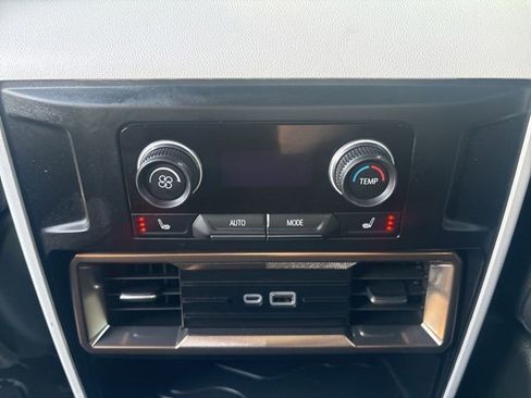 Used 2025 GMC Hummer EV 3X AWD/4WD image 18
