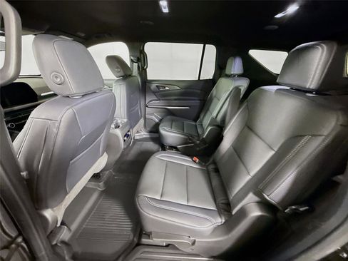 New 2026 Chevrolet Traverse LT w/ Driver Confidence Package image 18