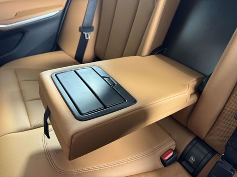 Used 2023 BMW 330i xDrive Sedan w/ Driving Assistance Package image 33