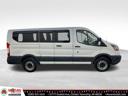 Used 2016 Ford Transit 150 XL image 7