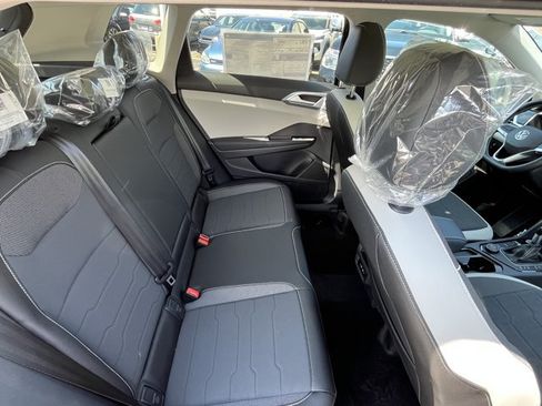 New 2026 Volkswagen Taos SE AWD/4WD image 11