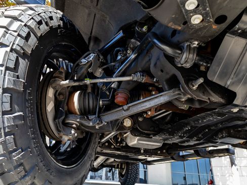 Used 2024 GMC Sierra 2500 Denali w/ Denali Reserve Package image 14