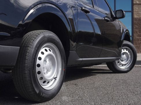 New 2025 Ford Maverick XL image 11