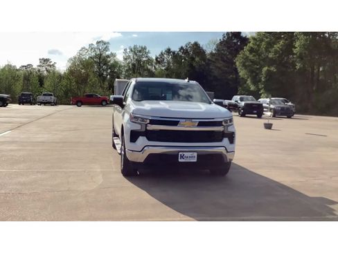 New 2026 Chevrolet Silverado 1500 LT w/ Z71 Off-Road Package image 3