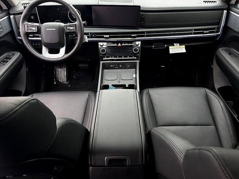 Certified 2025 Hyundai Santa Fe Limited image 6