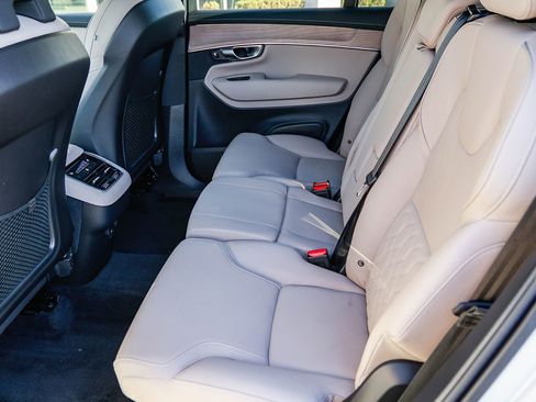 Certified 2026 Volvo XC90 B5 Plus w/ Protection Package image 19