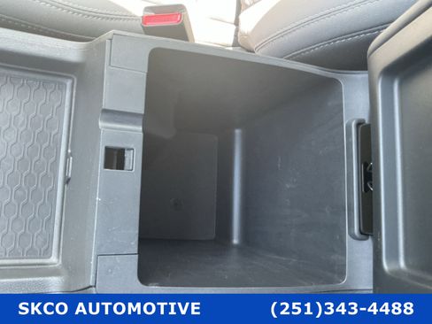 Used 2023 Nissan Frontier SV w/ SV Convenience Package AWD/4WD image 25