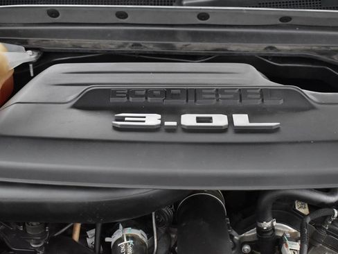 Used 2020 RAM 1500 Limited image 32