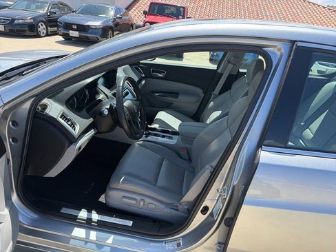 Used 2019 Acura TLX w/ Technology Package FWD image 9