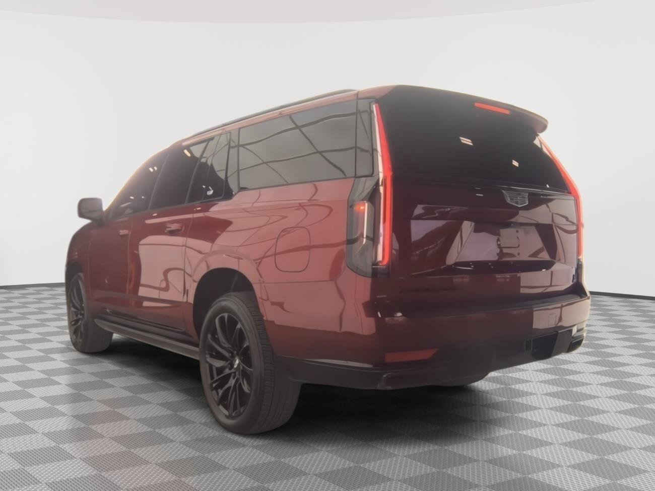 Used 2023 Cadillac Escalade ESV Sport Platinum w/ LPO, ONYX Package AWD/4WD image 17