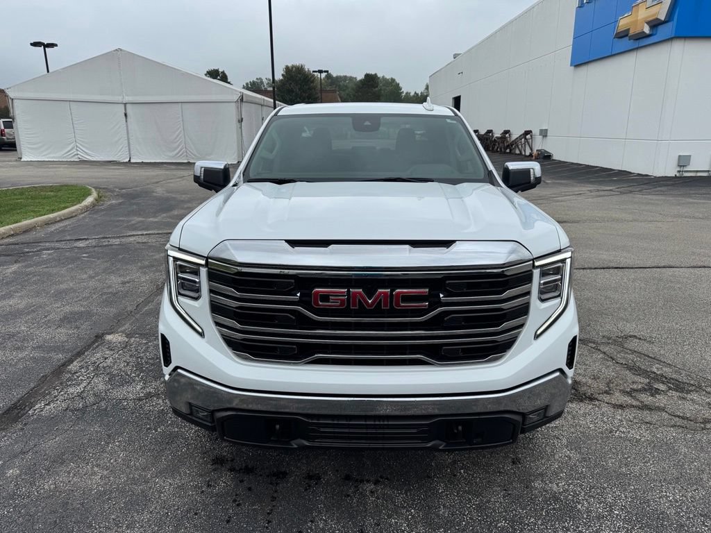 Used 2026 GMC Sierra 1500 SLT AWD/4WD image 2