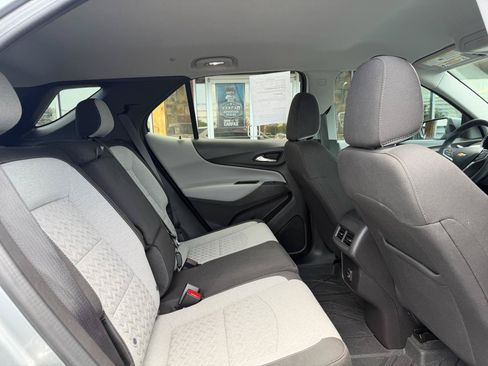 Used 2024 Chevrolet Equinox LT w/ LPO, Floor Liner Package FWD image 20