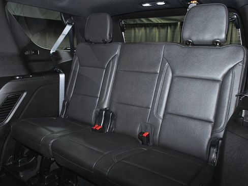 Used 2023 Chevrolet Tahoe Z71 w/ Z71 Off-Road Package image 57