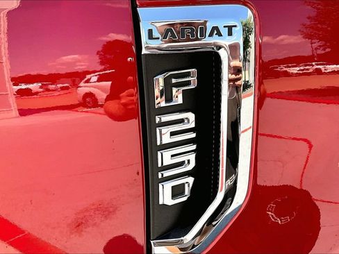 Used 2020 Ford F250 Lariat w/ Lariat Ultimate Package AWD/4WD image 21