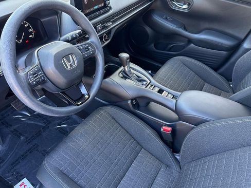 Certified 2023 Honda HR-V LX image 4