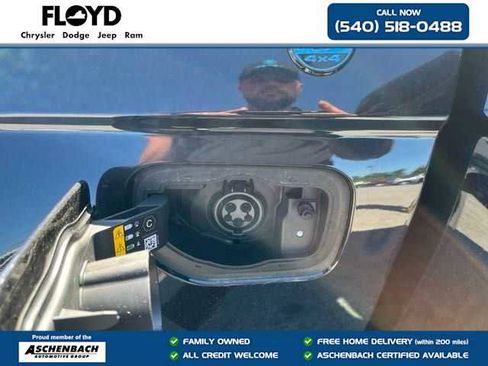 New 2024 Jeep Grand Cherokee Trailhawk w/ Advanced Protech Group II image 11