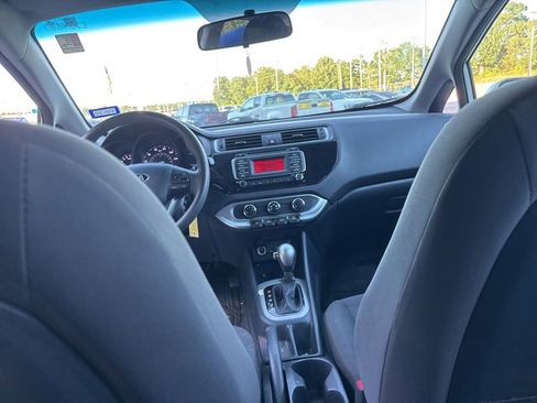 Used 2017 Kia Rio LX FWD image 18