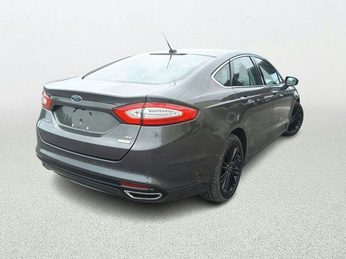Used 2016 Ford Fusion SE w/ Equipment Group 202A FWD image 4