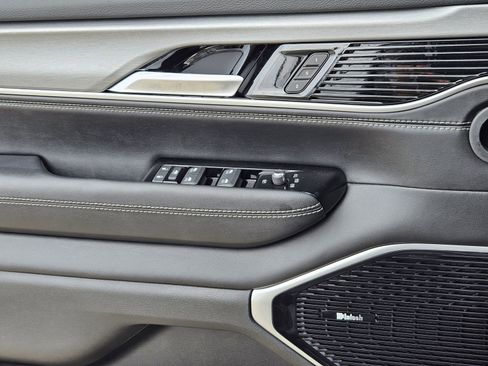 New 2026 Jeep Grand Wagoneer Limited AWD/4WD image 22