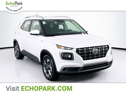 Used 2024 Hyundai Venue SEL