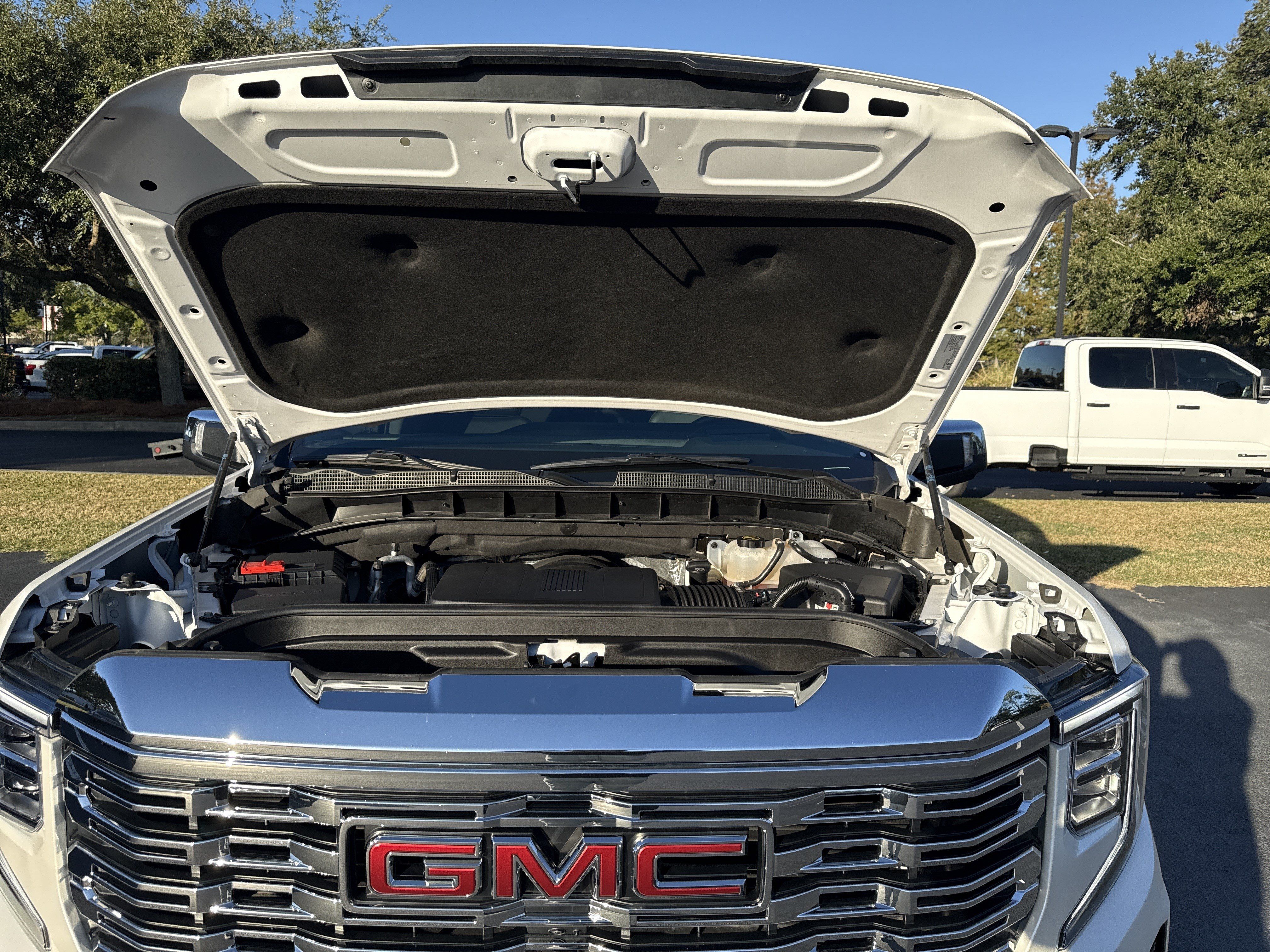 Used 2024 GMC Sierra 1500 Denali w/ Technology Package AWD/4WD image 43