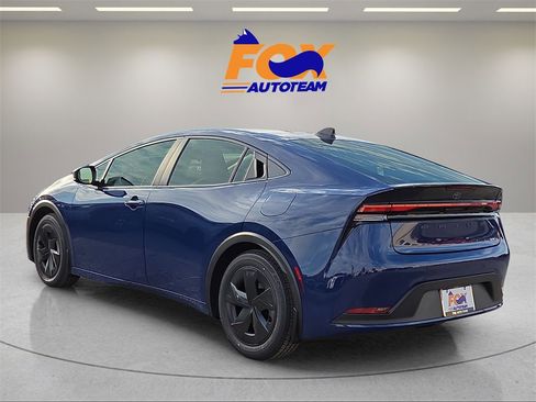 New 2026 Toyota Prius LE image 4