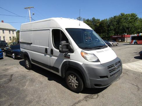 Used 2015 RAM ProMaster 1500 w/ Interior Convenience Group image 9