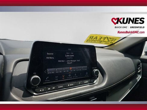 Used 2024 Nissan Rogue SV AWD/4WD image 19