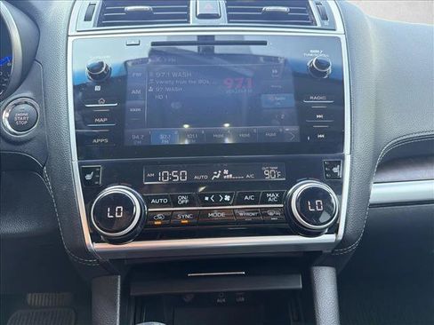 Used 2018 Subaru Outback 2.5i Limited AWD/4WD image 18