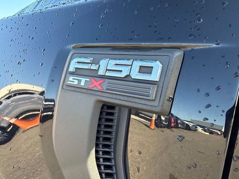 Used 2022 Ford F150 XL w/ STX Appearance Package RWD image 12
