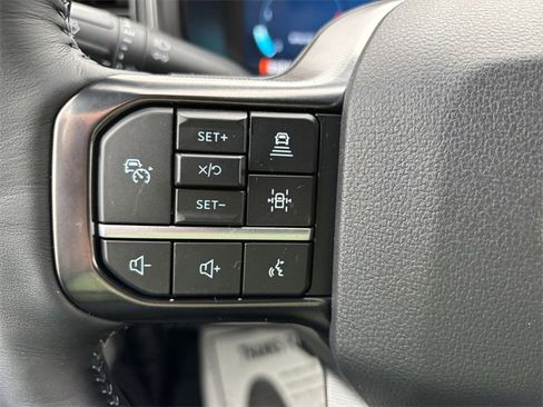 New 2026 Ford F250 Platinum w/ Tremor Off-Road Package image 18