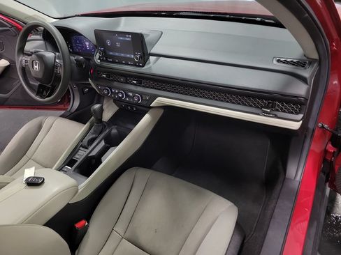 Used 2025 Honda Accord SE image 35