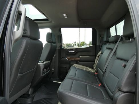 Used 2020 Chevrolet Silverado 1500 LT Trail Boss w/ Midnight Edition AWD/4WD image 19