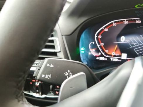 Used 2025 BMW X4 xDrive30i AWD/4WD image 44