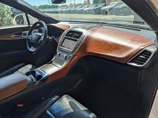 Used 2019 Lincoln Nautilus Black Label AWD/4WD image 16