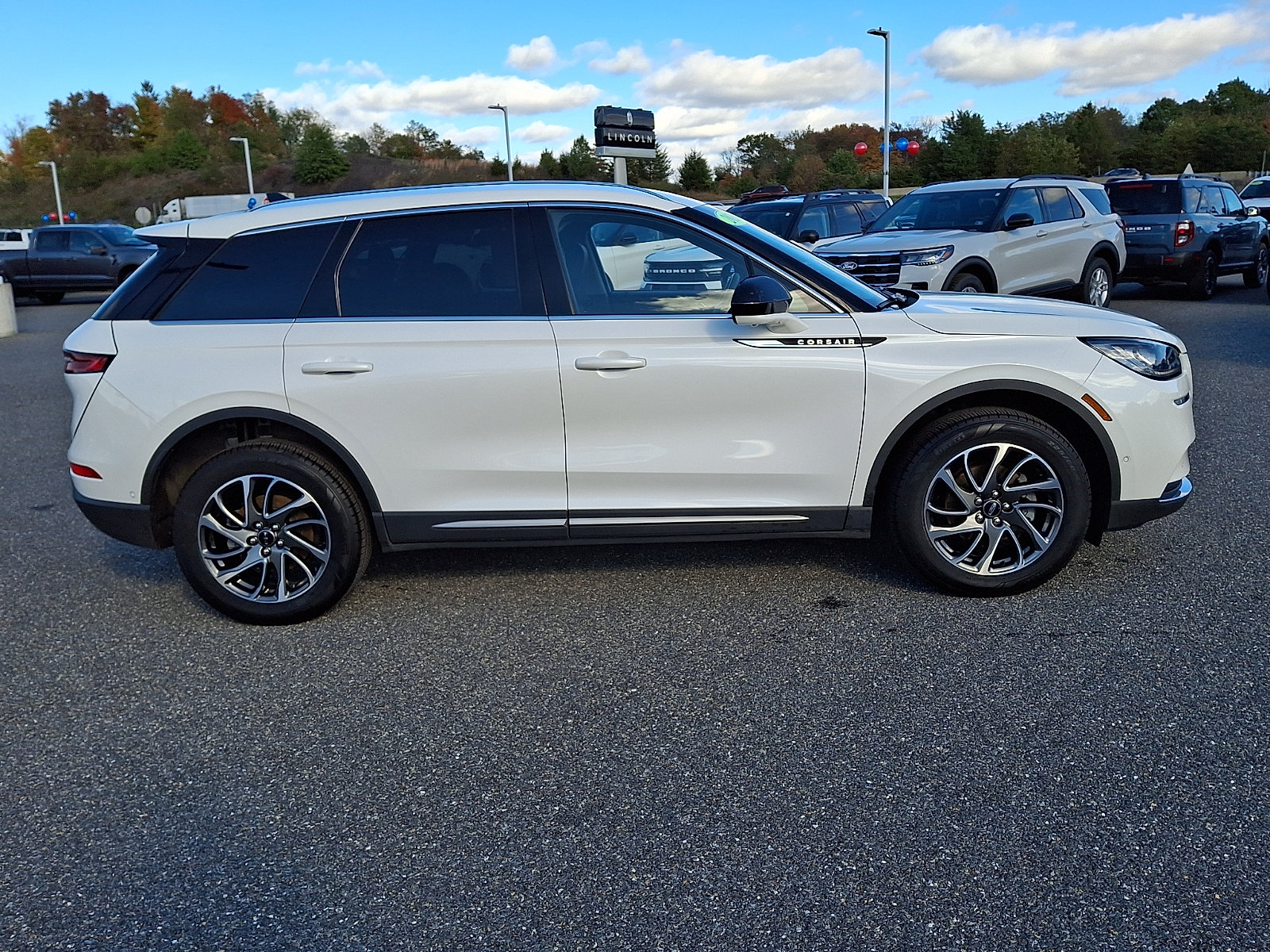 Used 2020 Lincoln Corsair AWD image 8